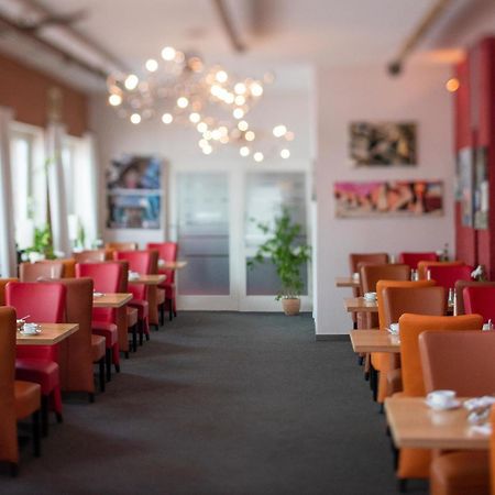 Hotel Im Schuetzenhof, يفير المظهر الخارجي الصورة