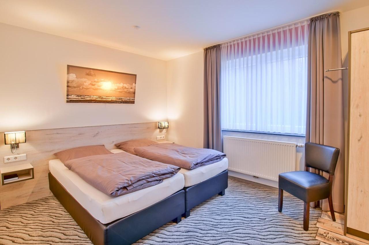 Hotel Im Schuetzenhof, يفير المظهر الخارجي الصورة