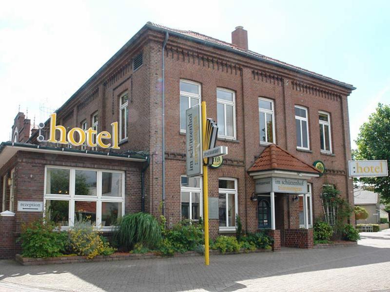 Hotel Im Schuetzenhof, يفير المظهر الخارجي الصورة